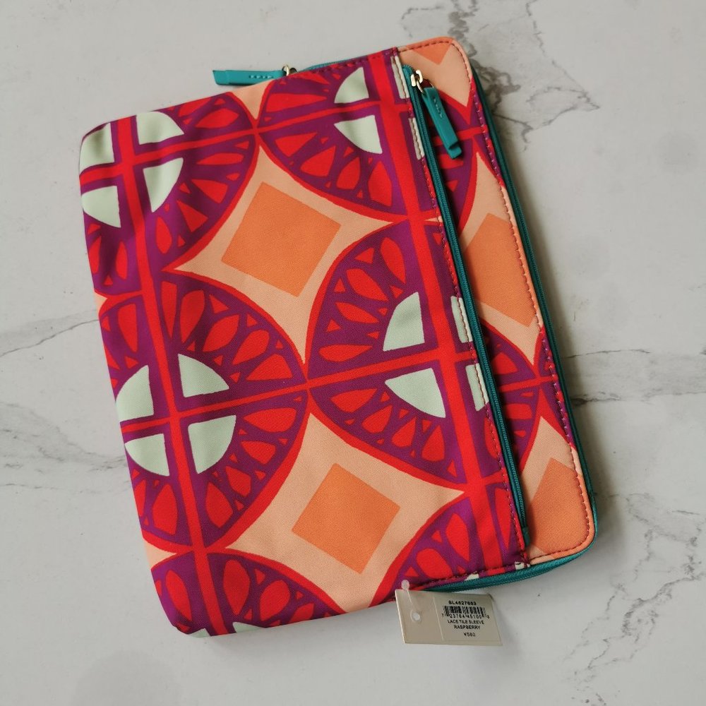 Fossil Lace Tile Sleeve - Raseberry